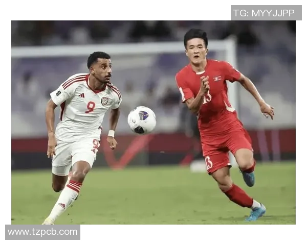 足球星烫发男惊艳亮相赛场引爆全场球迷热议掀起时尚新潮流